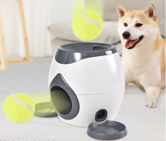 Smart dog feeder tennis ball throwing treat rewarding device